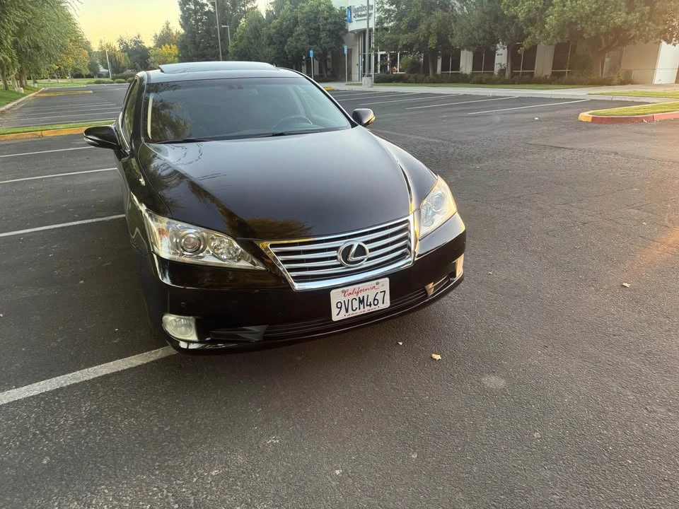 2010 Lexus ES 5th Gen - Image 11 of 11