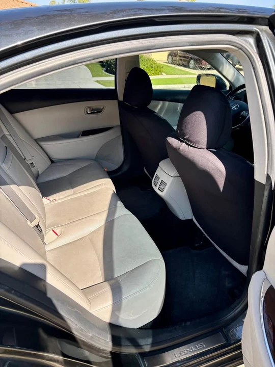 2010 Lexus ES 5th Gen - Image 11 of 20