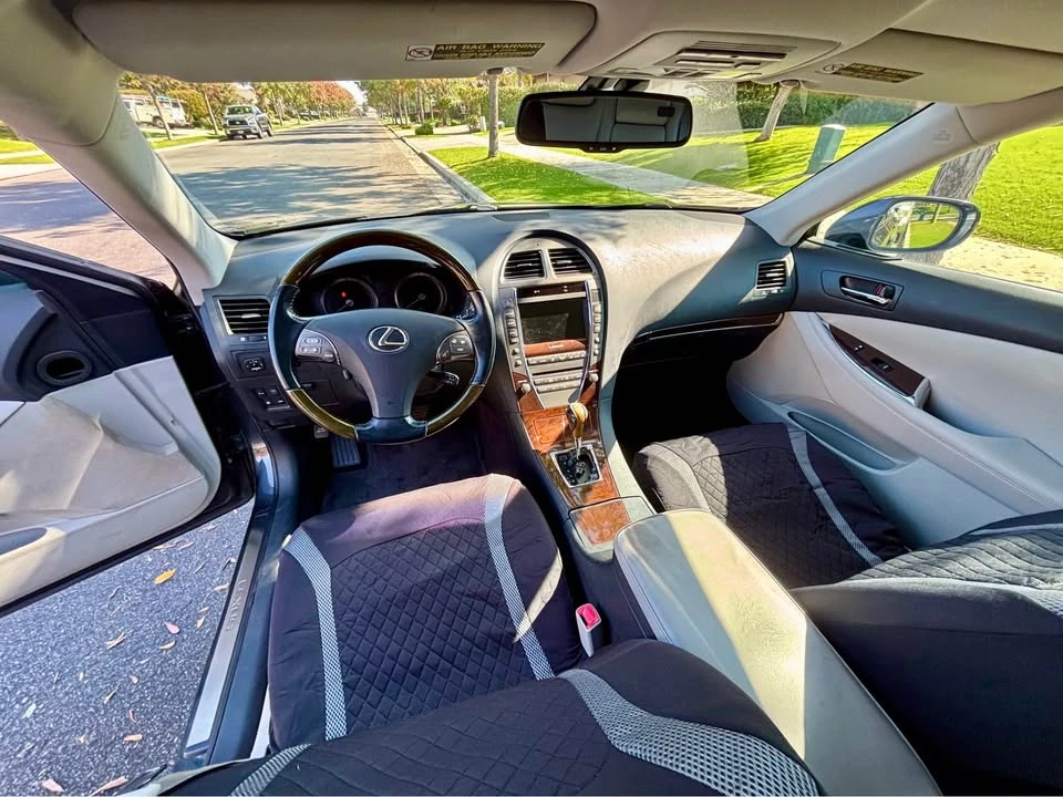 2010 Lexus ES 5th Gen - Image 9 of 20