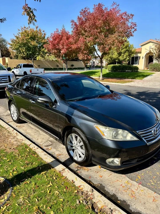 2010 Lexus ES 5th Gen - Image 7 of 20