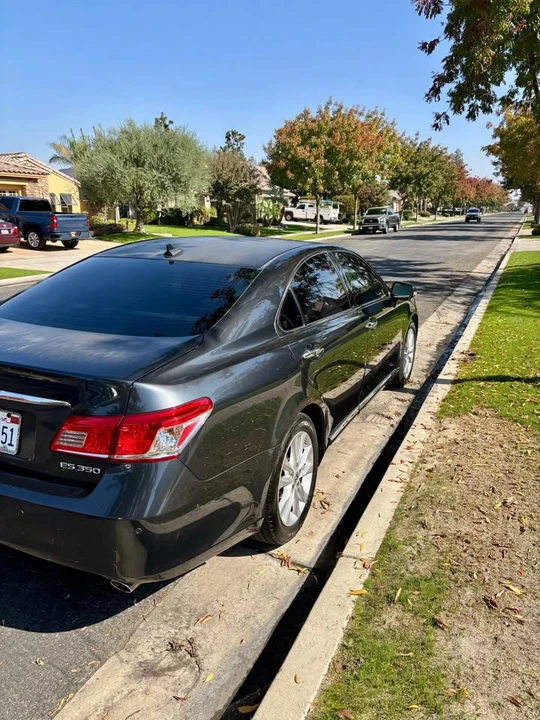 2010 Lexus ES 5th Gen - Image 6 of 20