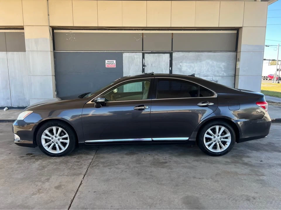 2010 Lexus ES 5th Gen - Image 6 of 16