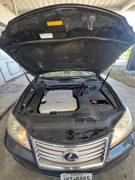 2010 Lexus ES 5th Gen - Image 11 of 16