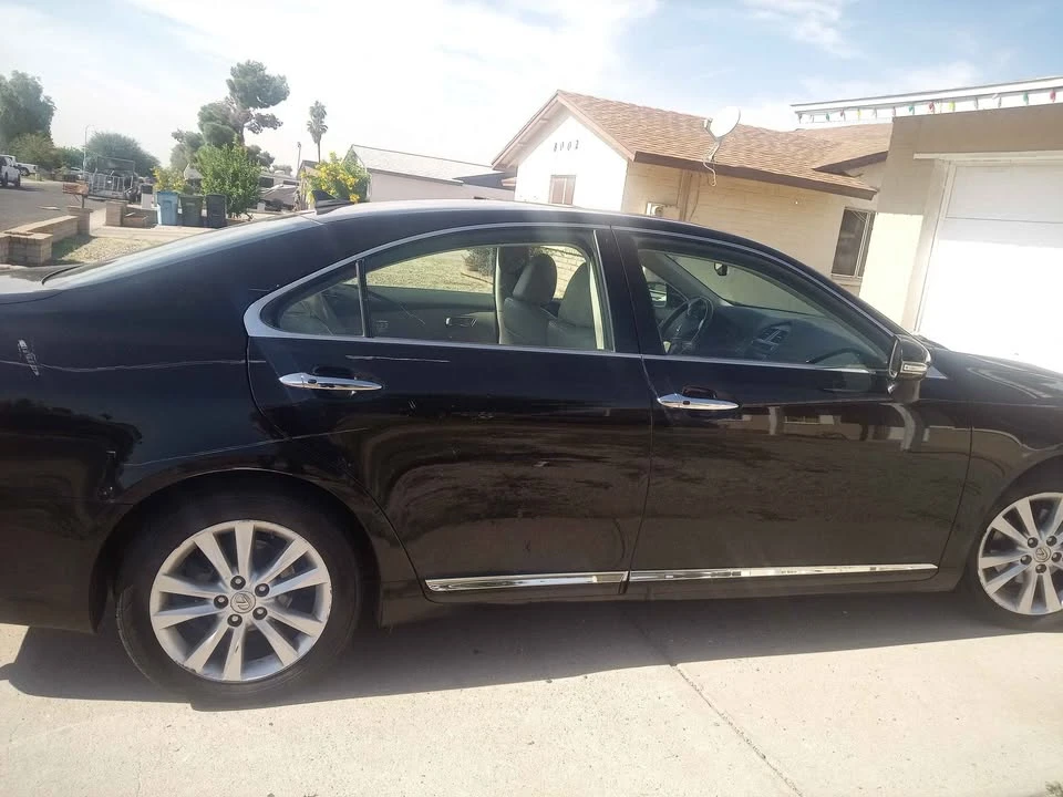 2010 Lexus ES 5th Gen - Image 3 of 5