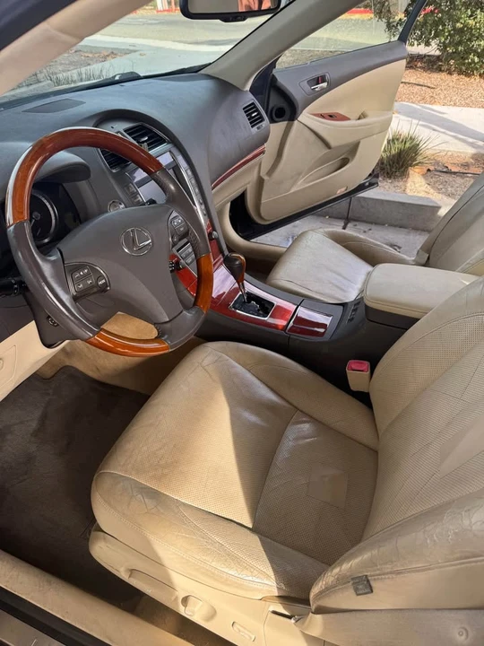 2010 Lexus ES 5th Gen - Image 7 of 9
