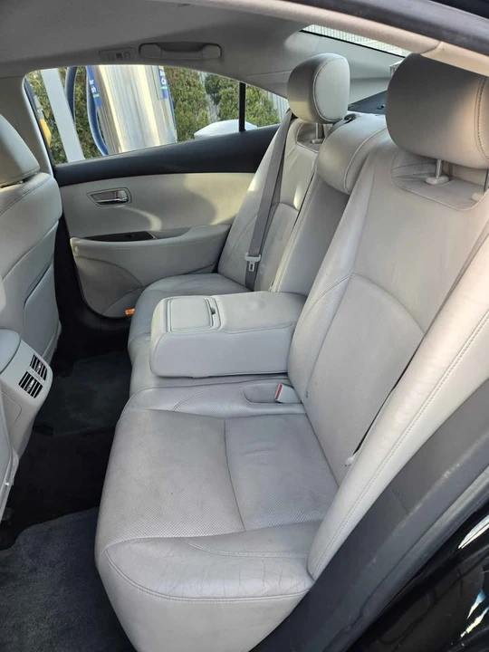 2010 Lexus ES 5th Gen - Image 6 of 7