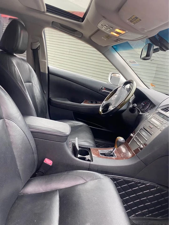 2010 Lexus ES 5th Gen - Image 6 of 7