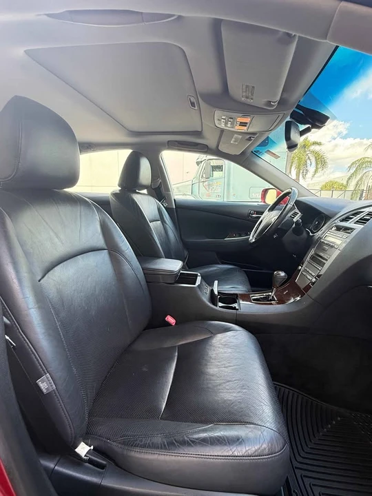 2010 Lexus ES 5th Gen - Image 9 of 16