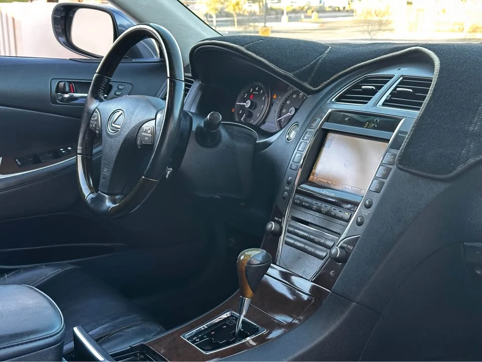 2010 Lexus ES 5th Gen - Image 5 of 12