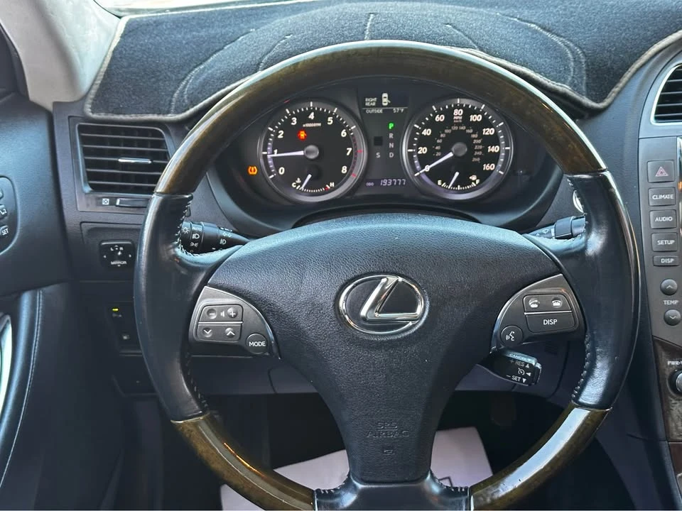 2010 Lexus ES 5th Gen - Image 10 of 12