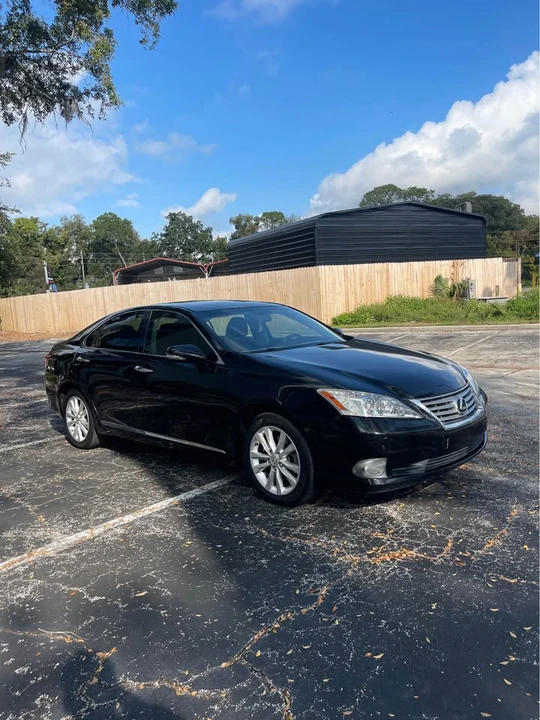 2010 Lexus ES 5th Gen - Image 3 of 8