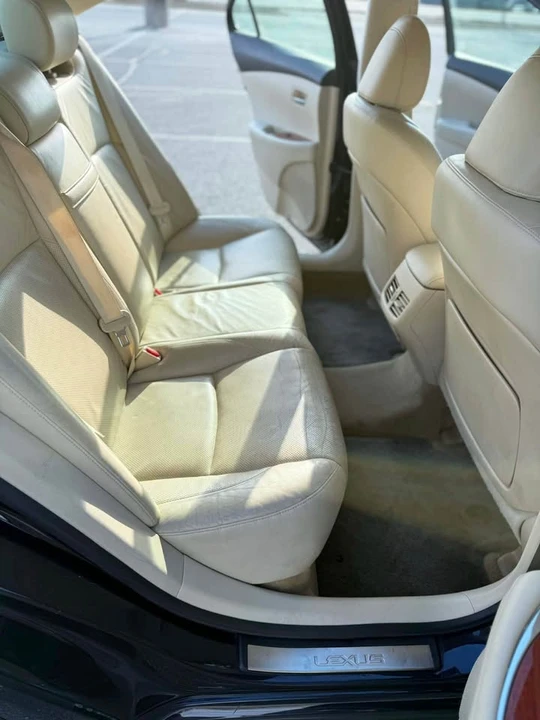 2010 Lexus ES 4th Gen - Image 12 of 15