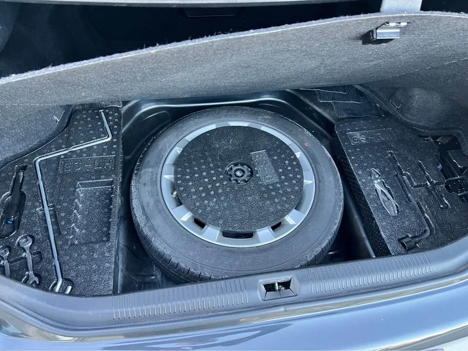 2010 Lexus ES 5th Gen - Image 16 of 20