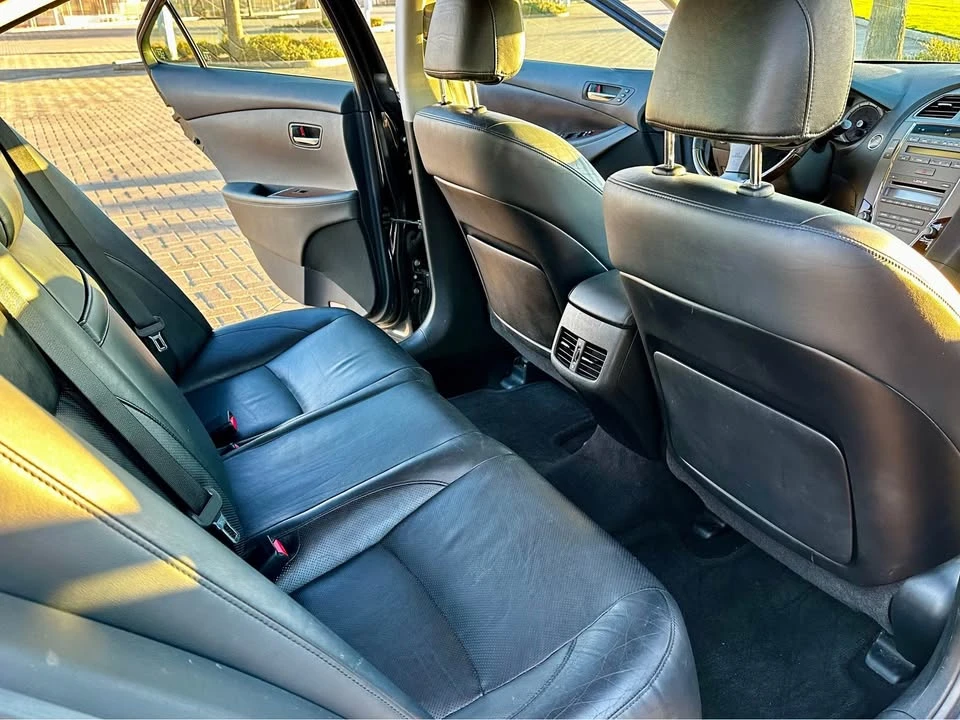 2010 Lexus ES 5th Gen - Image 10 of 10