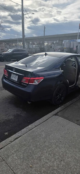 2010 Lexus ES 5th Gen - Image 8 of 12