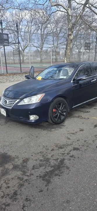 2010 Lexus ES 5th Gen - Image 6 of 12