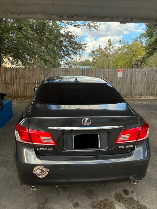 2010 Lexus ES 5th Gen - Image 3 of 7
