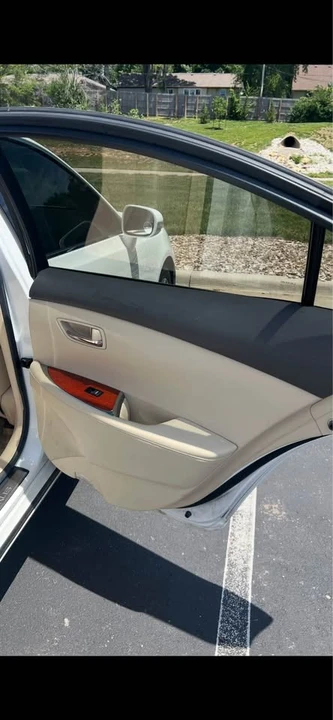 2010 Lexus ES 5th Gen - Image 10 of 14