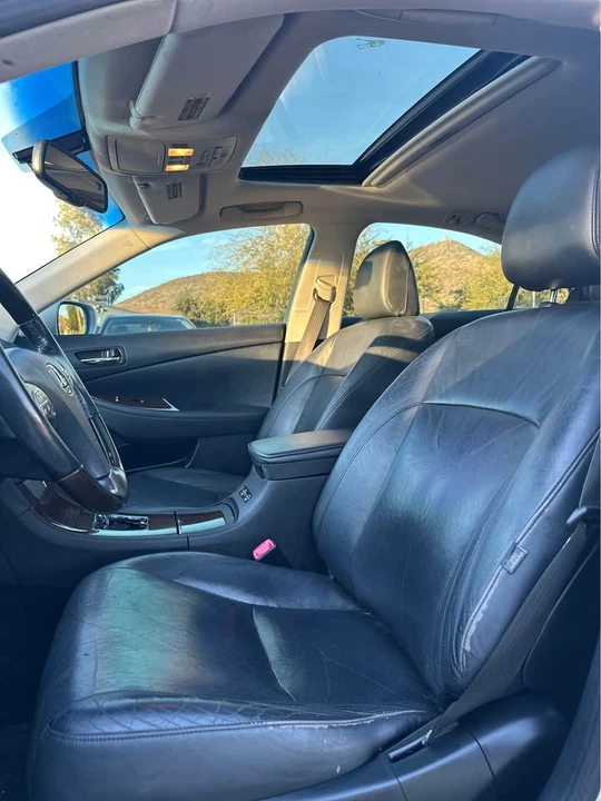 2010 Lexus ES 5th Gen - Image 10 of 16