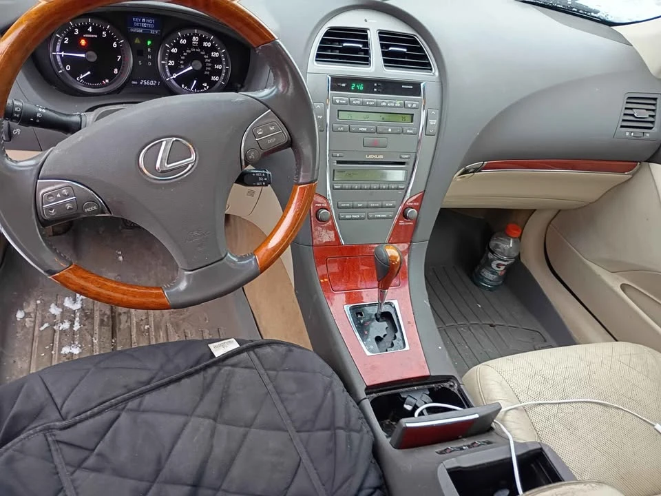 2010 Lexus ES 5th Gen - Image 7 of 7