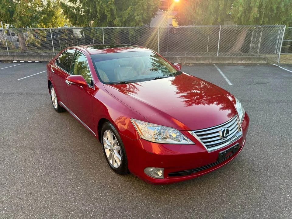 2010 Lexus ES 5th Gen - Image 3 of 15