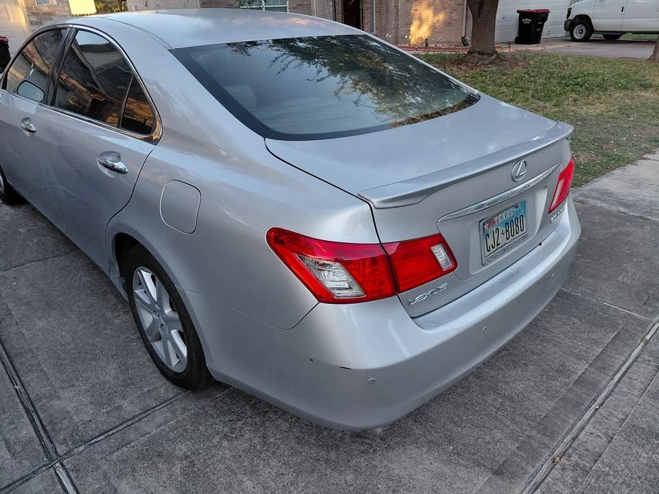 2010 Lexus ES 5th Gen - Image 12 of 12