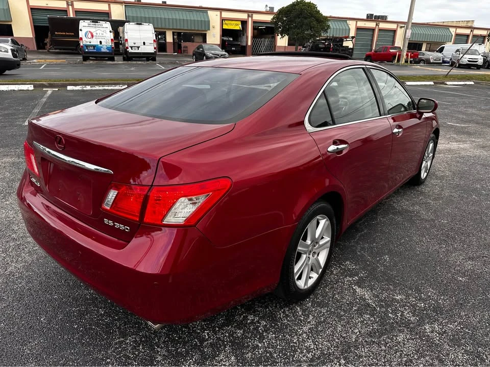 2010 Lexus ES 4th Gen - Image 6 of 14