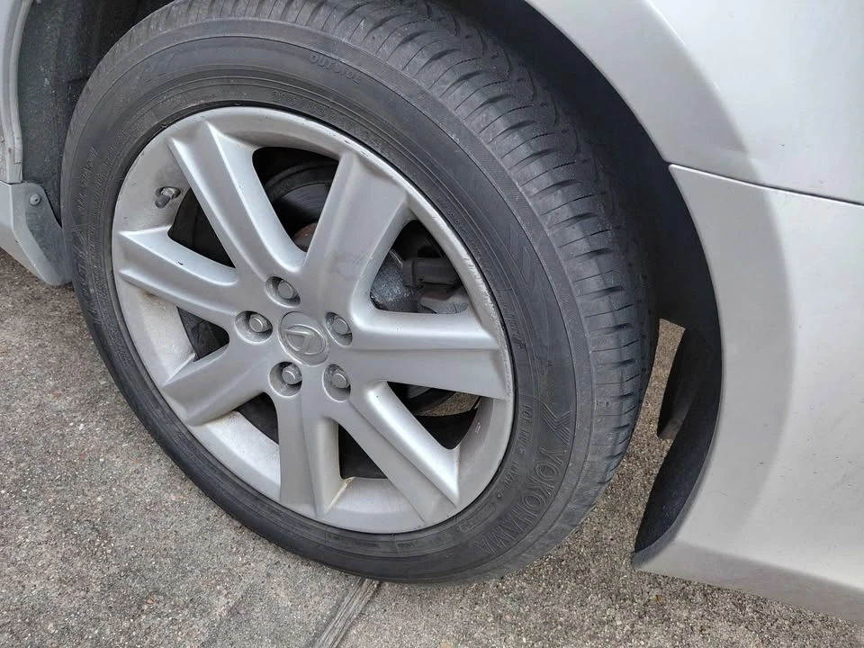 2010 Lexus ES 5th Gen - Image 9 of 12