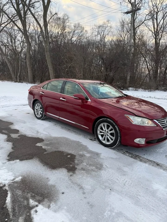 2010 Lexus ES 5th Gen - Image 4 of 6
