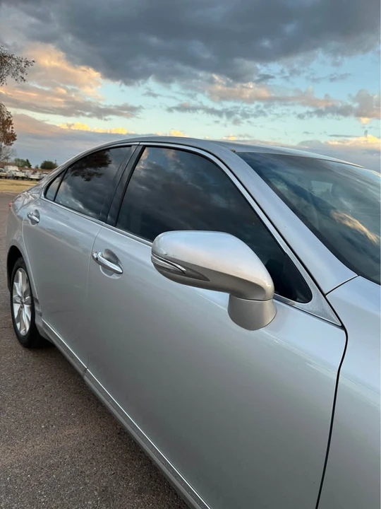 2010 Lexus ES 5th Gen - Image 4 of 11