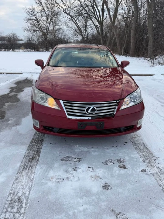 2010 Lexus ES 5th Gen - Image 5 of 6