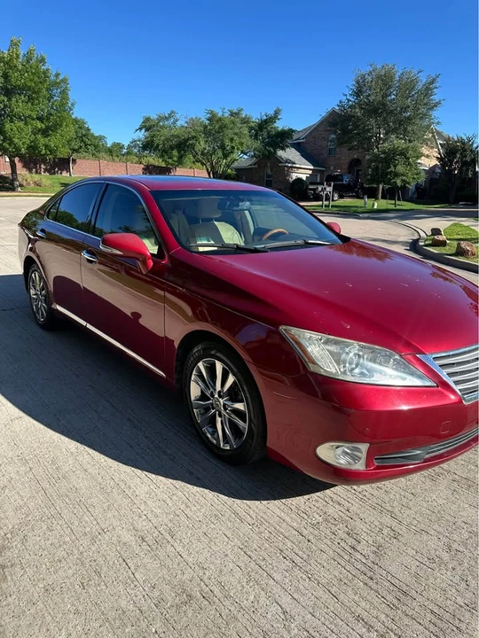 2010 Lexus ES 5th Gen - Image 3 of 14