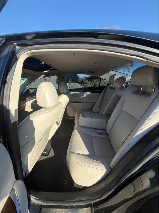2010 Lexus ES 5th Gen - Image 10 of 20