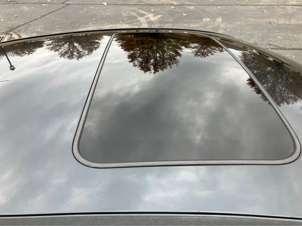 2010 Lexus ES 5th Gen - Image 9 of 9