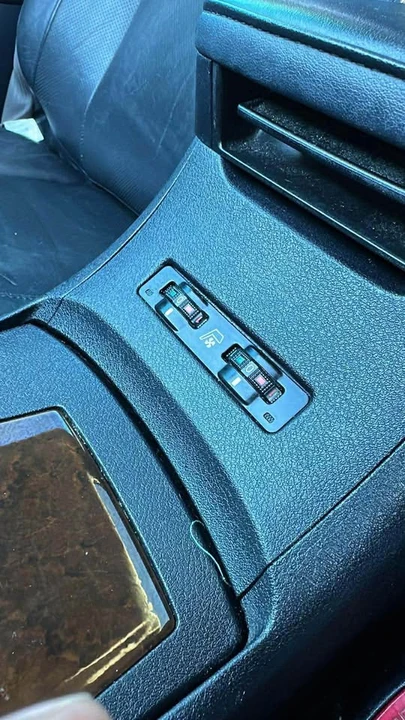 2010 Lexus ES 5th Gen - Image 16 of 16