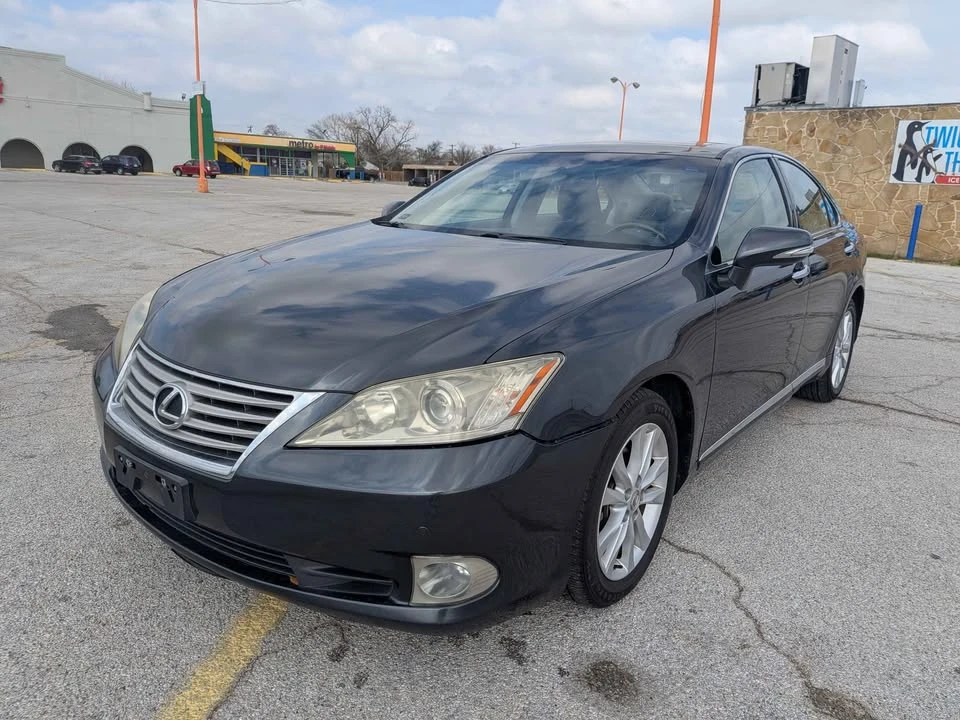 2010 Lexus ES 5th Gen - Image 4 of 13