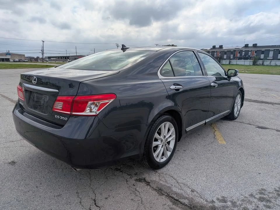 2010 Lexus ES 5th Gen - Image 9 of 13