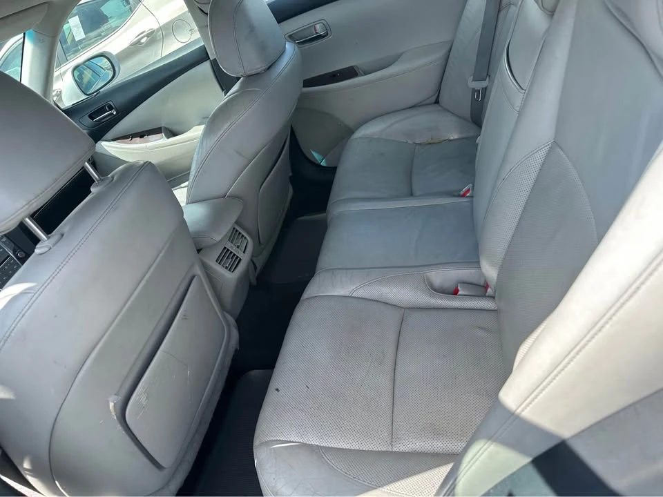 2010 Lexus ES 5th Gen - Image 8 of 8