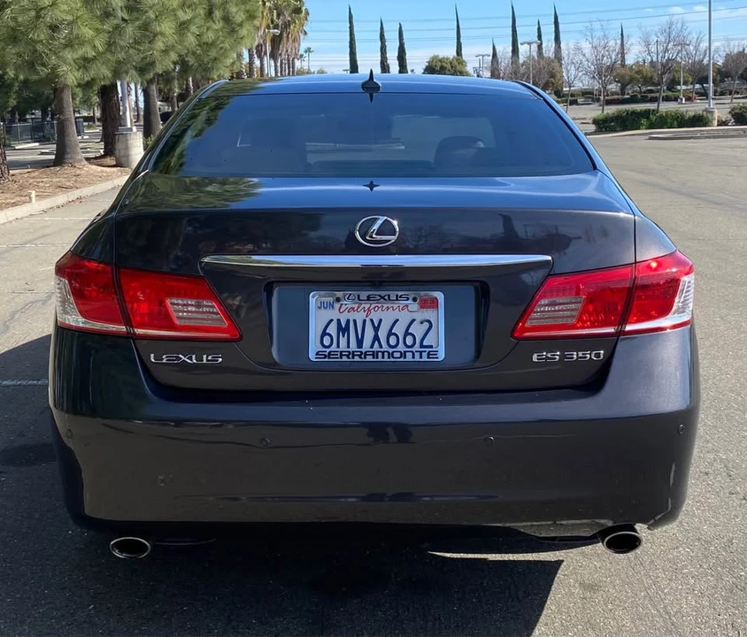 2010 Lexus ES 5th Gen - Image 6 of 15
