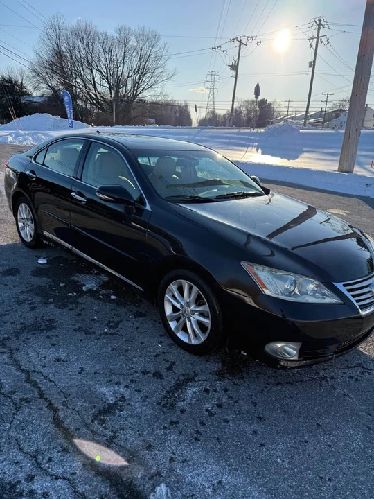 2010 Lexus ES 5th Gen - Image 4 of 18