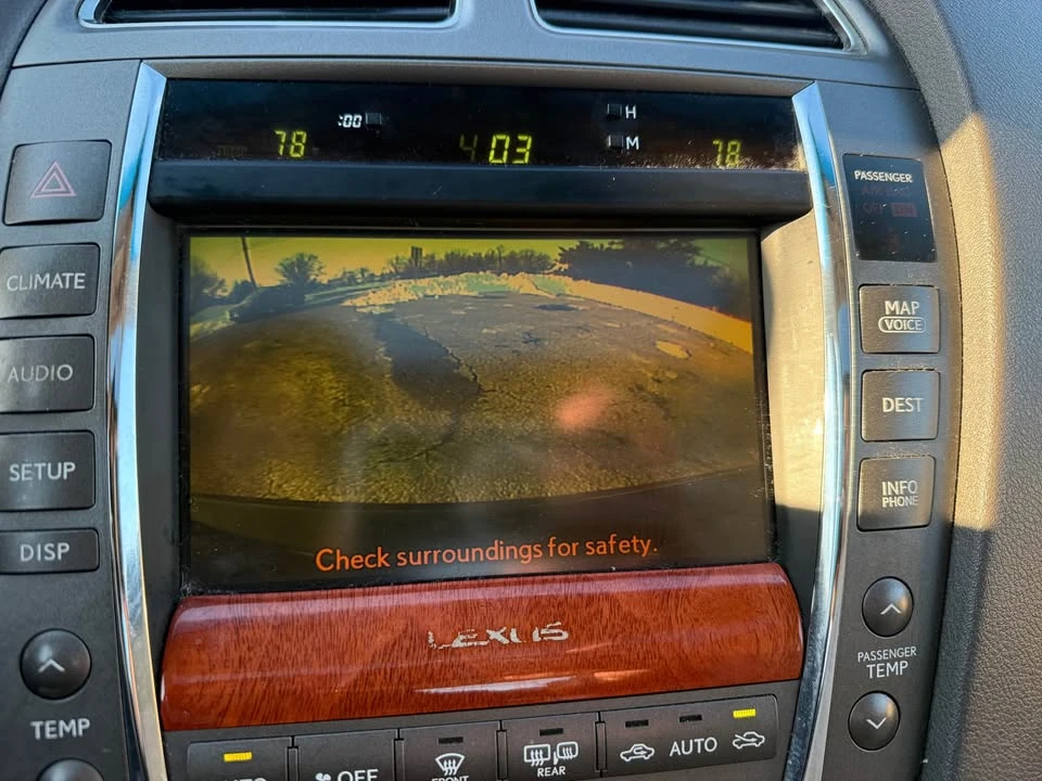2010 Lexus ES 5th Gen - Image 18 of 18