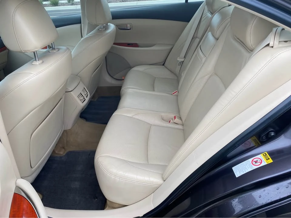 2010 Lexus ES 5th Gen - Image 13 of 15