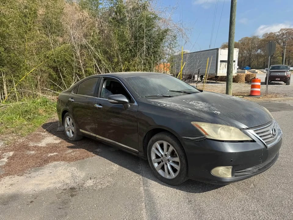 2010 Lexus ES 5th Gen - Image 3 of 18