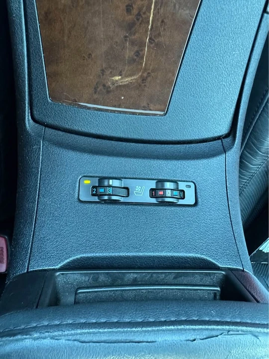 2010 Lexus ES 5th Gen - Image 16 of 17
