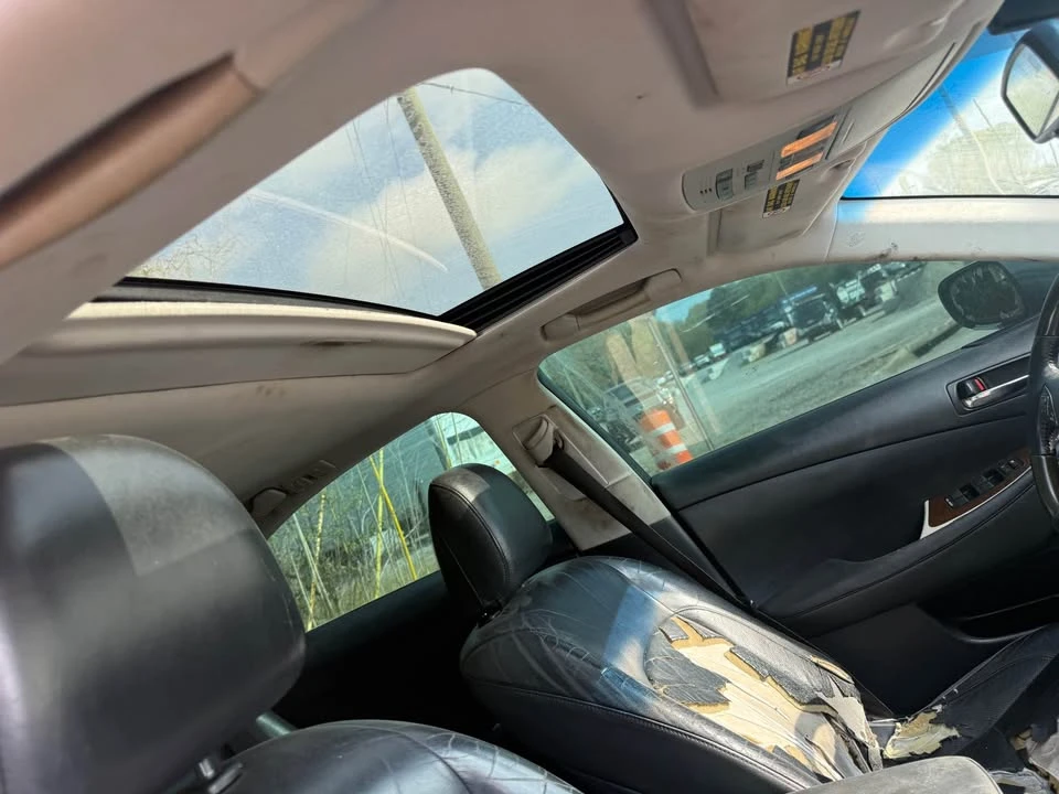 2010 Lexus ES 5th Gen - Image 10 of 18
