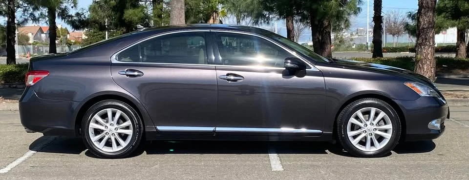 2010 Lexus ES 5th Gen - Image 7 of 15