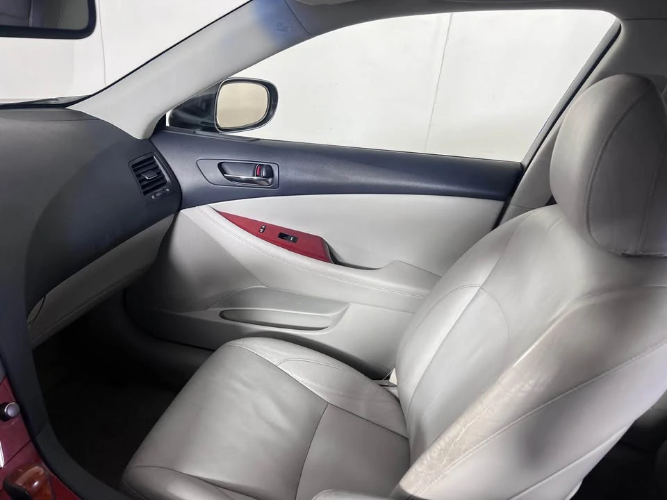 2010 Lexus ES 5th Gen - Image 19 of 20