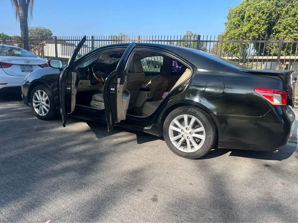 2010 Lexus ES 5th Gen - Image 10 of 14