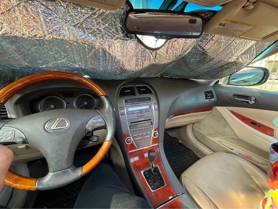 2010 Lexus ES 5th Gen - Image 14 of 14