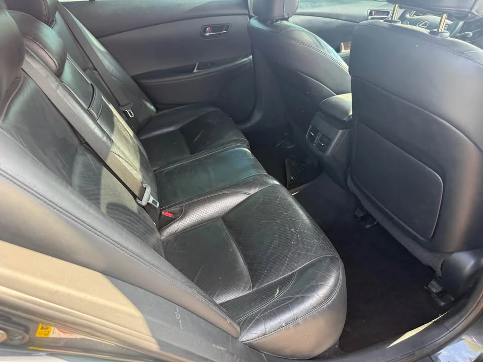 2010 Lexus ES 5th Gen - Image 12 of 18